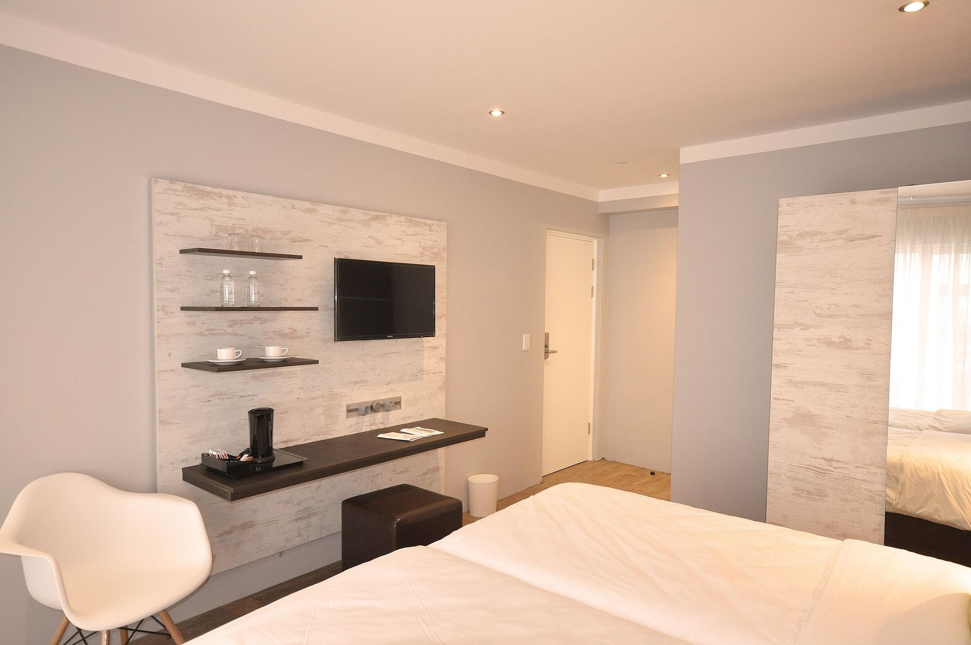 Swakopmund Plaza Hotel מראה חיצוני תמונה