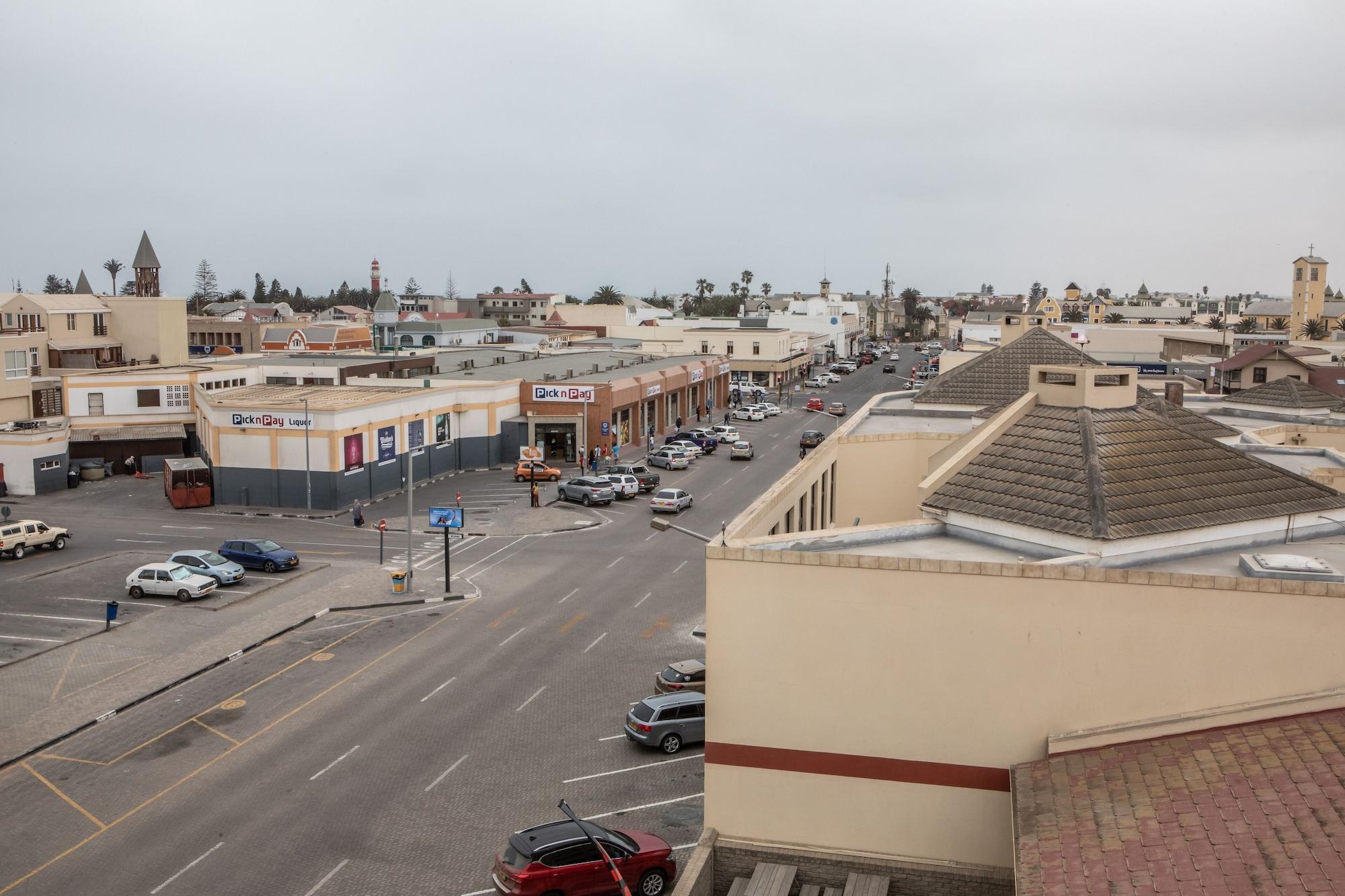 Swakopmund Plaza Hotel מראה חיצוני תמונה