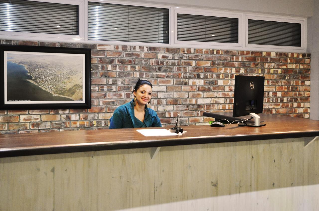Swakopmund Plaza Hotel מראה חיצוני תמונה