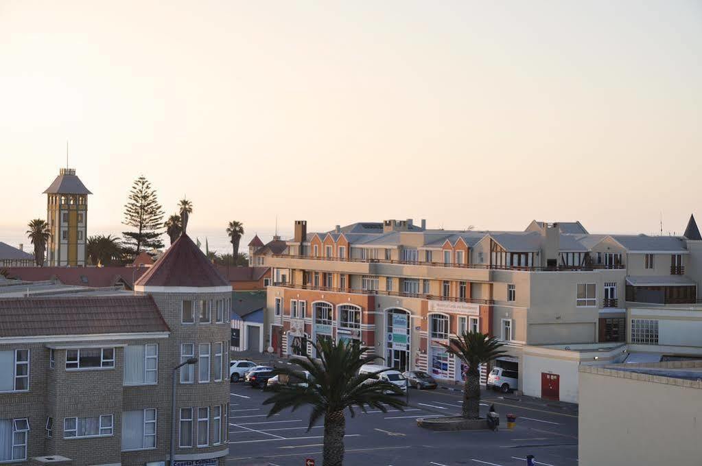 Swakopmund Plaza Hotel מראה חיצוני תמונה